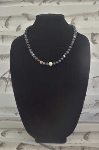 Gray Beaded Necklace With White Middle